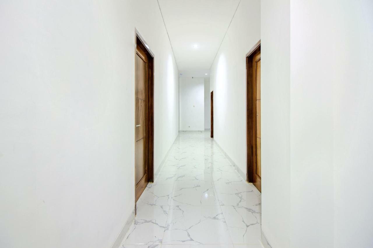 Super Oyo 13I9 88 Exclusive Guesthouse Kejayan Exterior foto